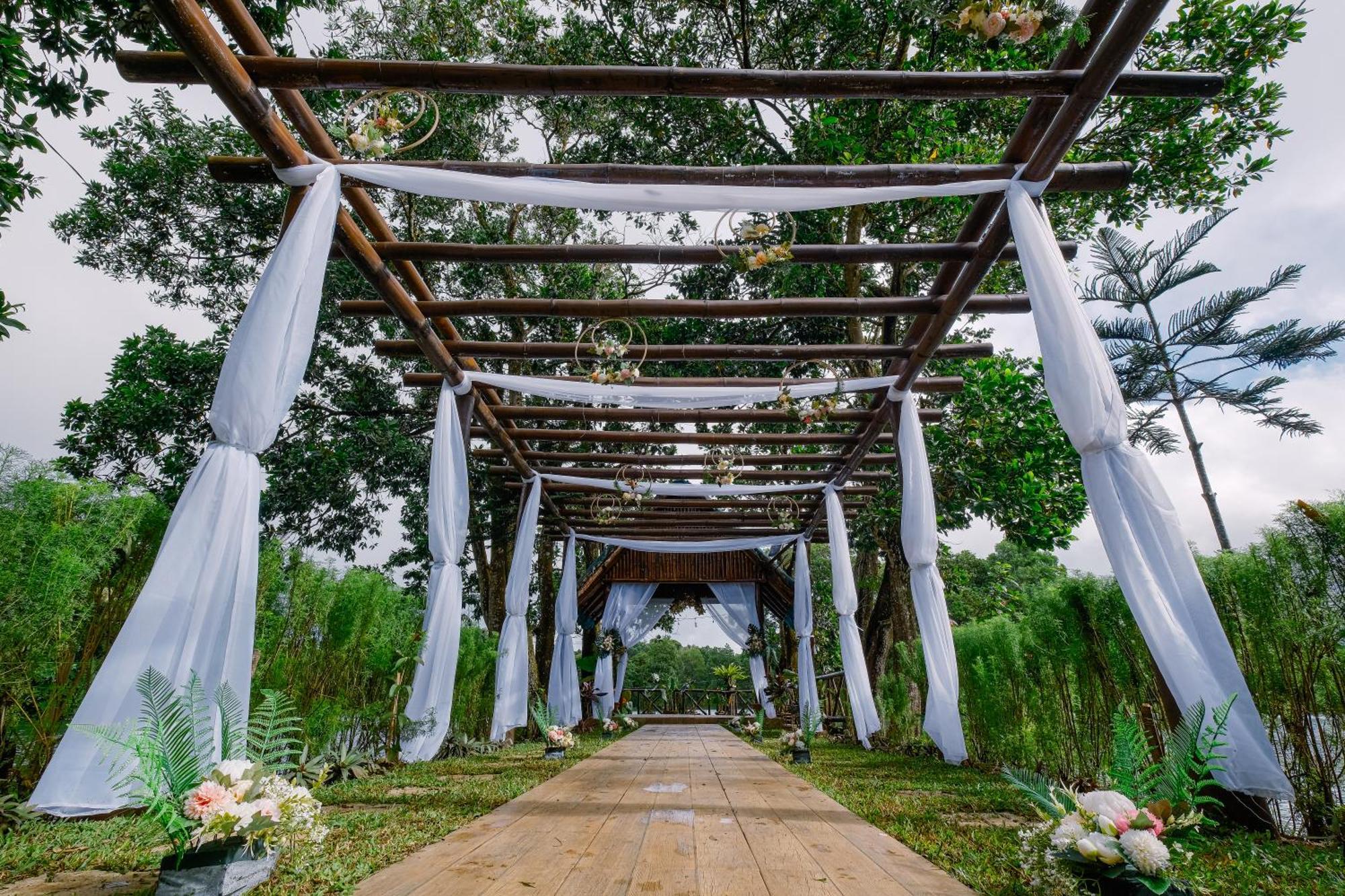Almost Heaven Lake Resort By Cocotel Cavinti Bagian luar foto