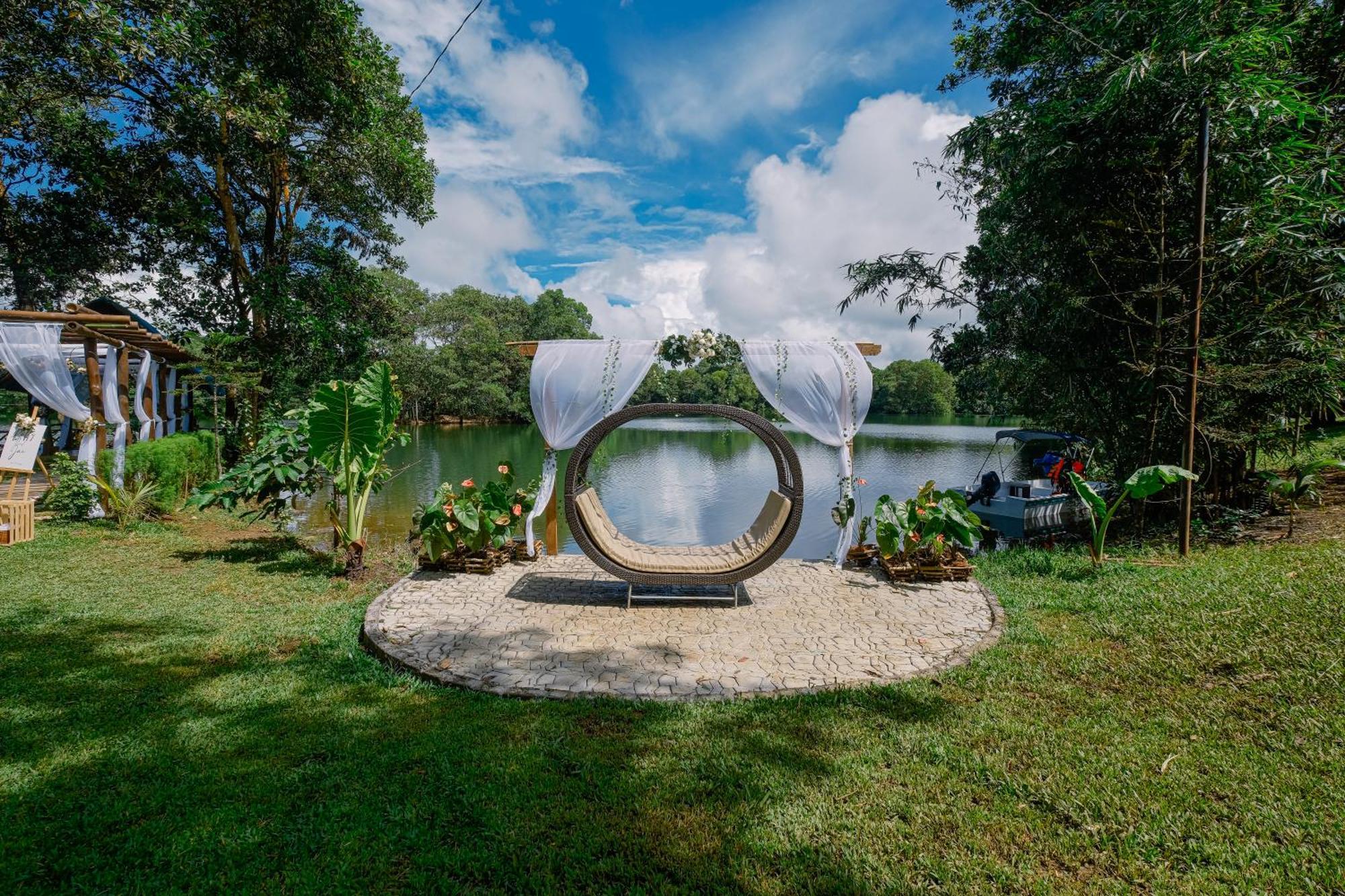 Almost Heaven Lake Resort By Cocotel Cavinti Bagian luar foto